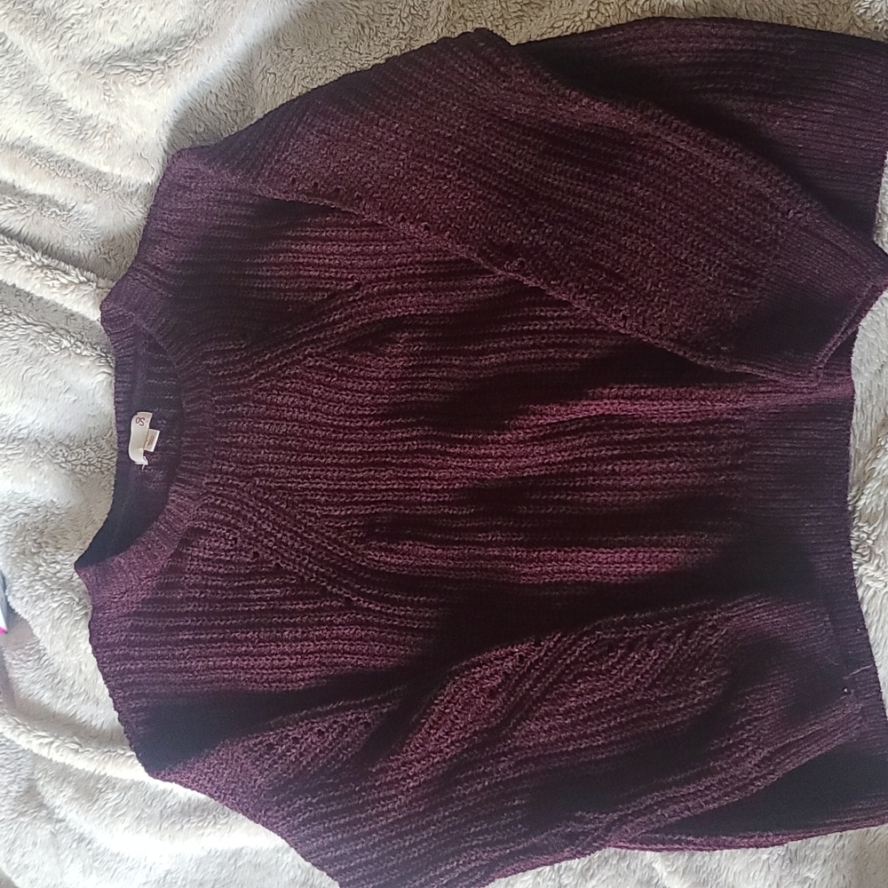 Juniors sweater